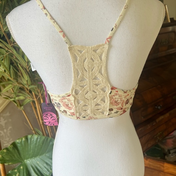 L Space by Monica Wise bra crochet back NWT. Large - Picture 7 of 16